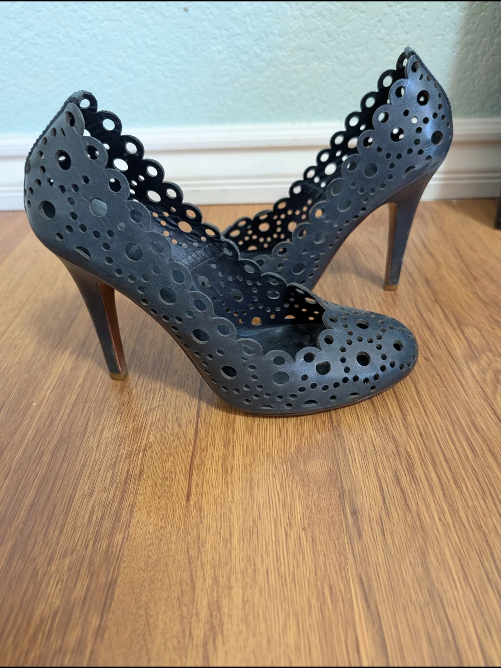 Black Laser-Cut Women's Pumps - Tory Burch